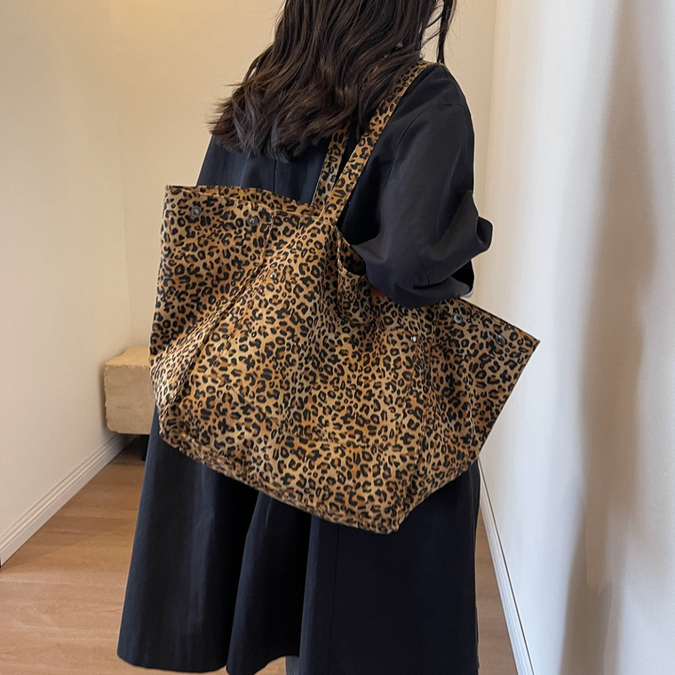 Leopard-Print Shoulder Bag